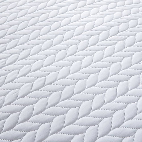 White Superior Quality Bedspread Set